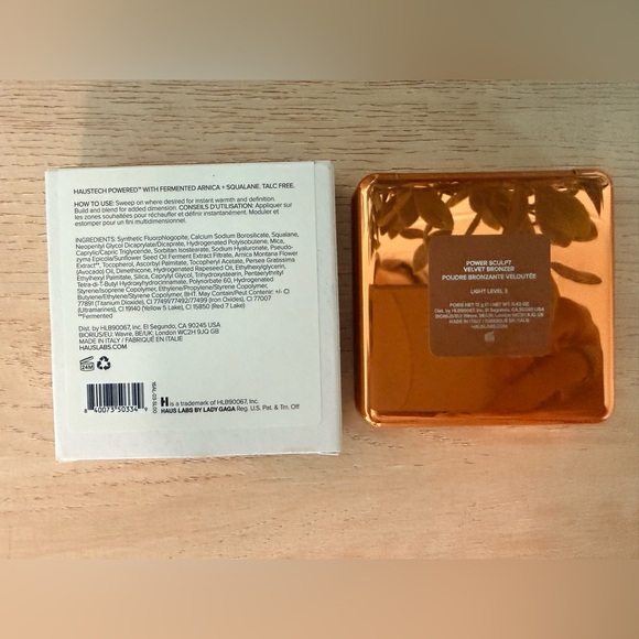 Haus Labs Power Sculpt Velvet Bronzer Light Level 3 Matte Compact NIB - Picture 3 of 3